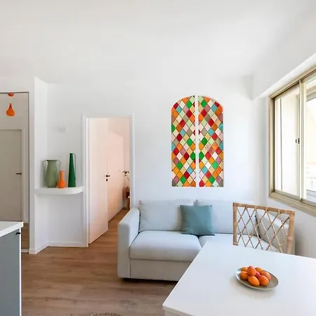 L2 2p Moliere Balcons/ac/wifi/5mins Tram & 10mins *